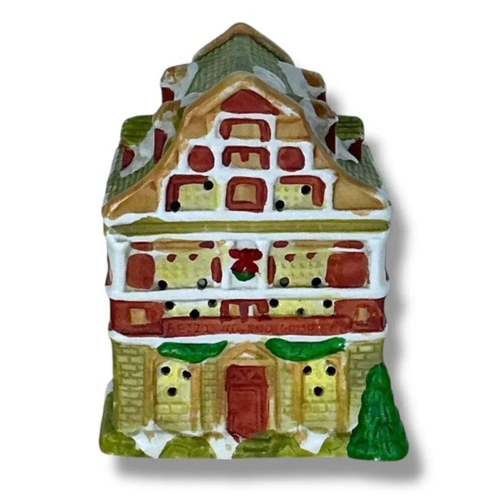 Vintage Village Store Christmas Holiday Porcelain Bisque House Collectible 1991